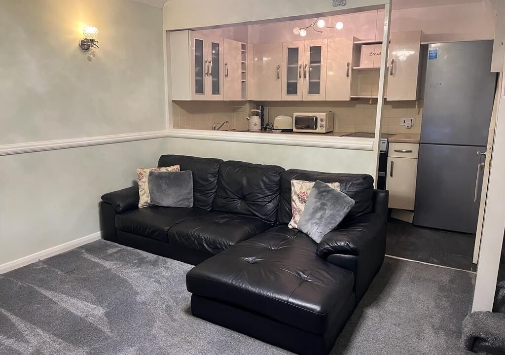 Photo of Livingroom in South Norwood