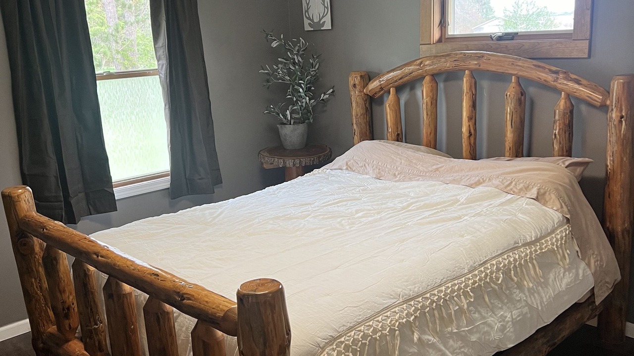 Photo of Bedroom in Lake City