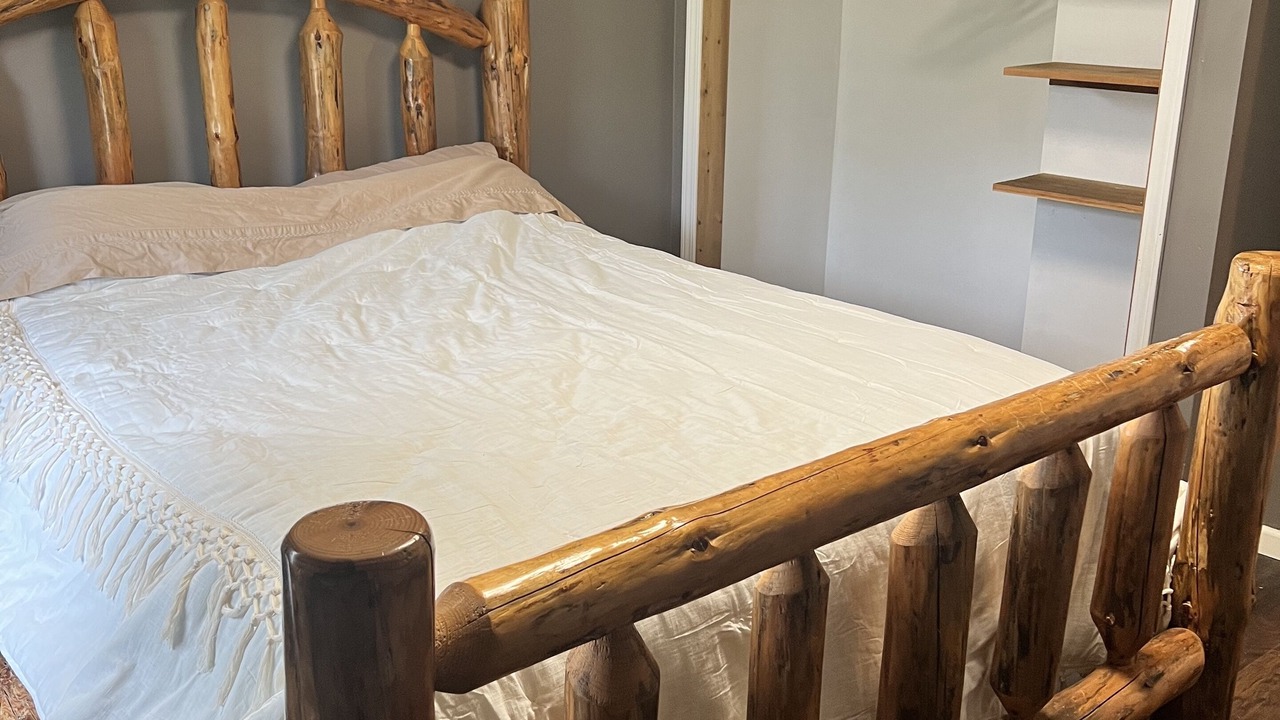 Photo of Bedroom in Lake City