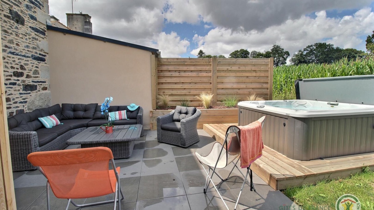 Photo of Patio Balcony in Plourhan