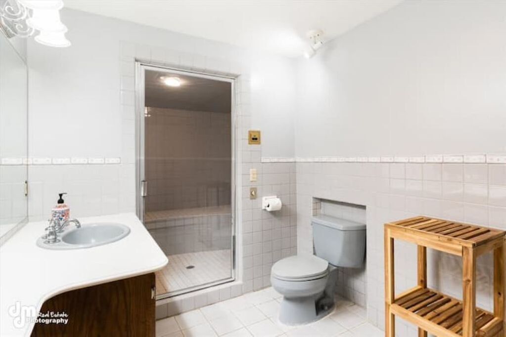 Photo of Bathroom in Huffman - O' Malley