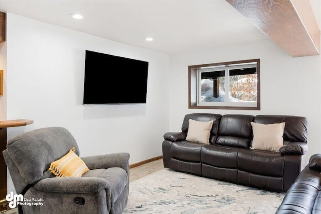 Photo of Livingroom in Huffman - O' Malley
