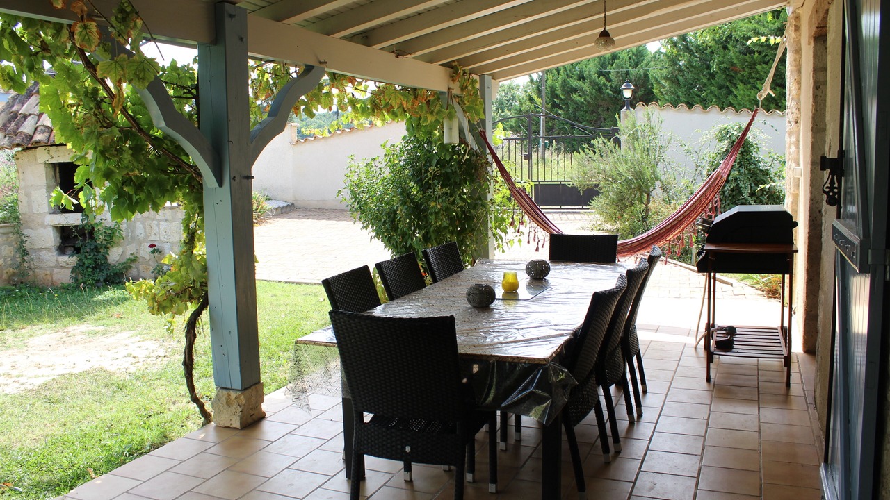 Photo of Outdoor in Pons