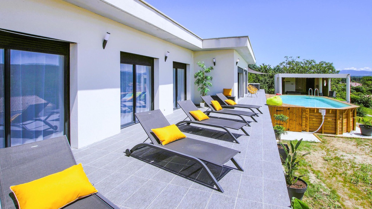 Photo of Others in Montelimar