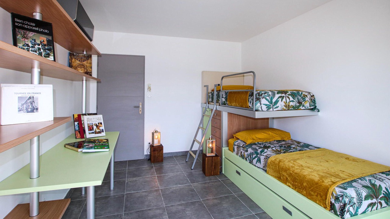 Photo of Others in Montelimar