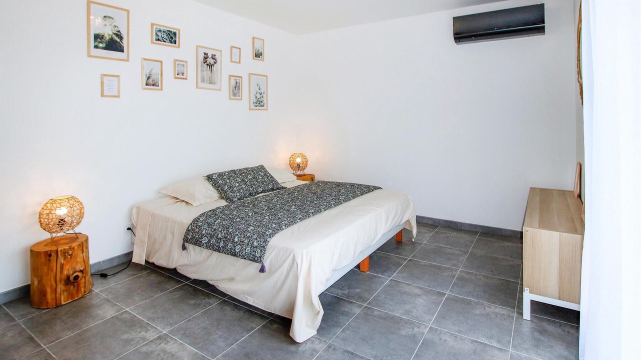 Photo of Others in Montelimar