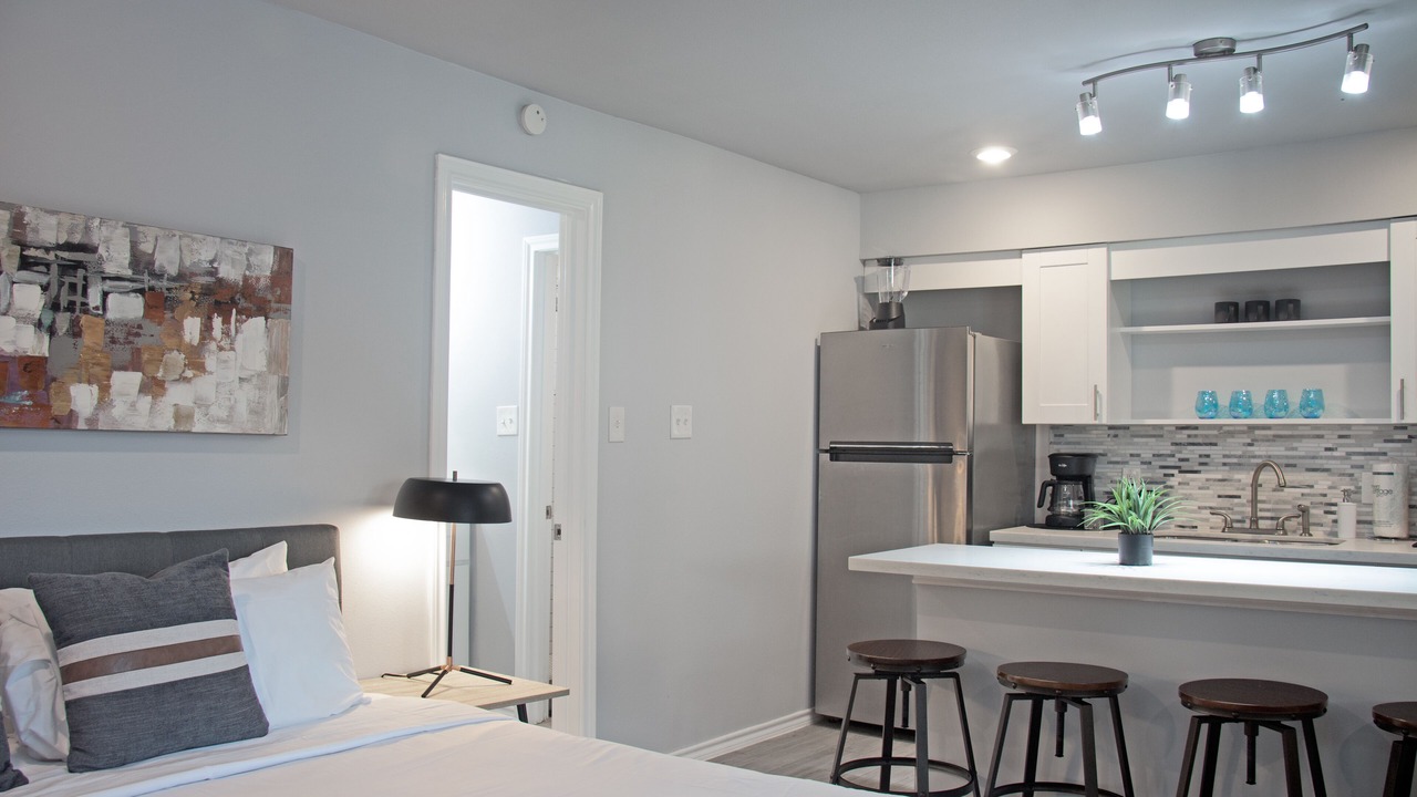 Photo of Bedroom in Neartown