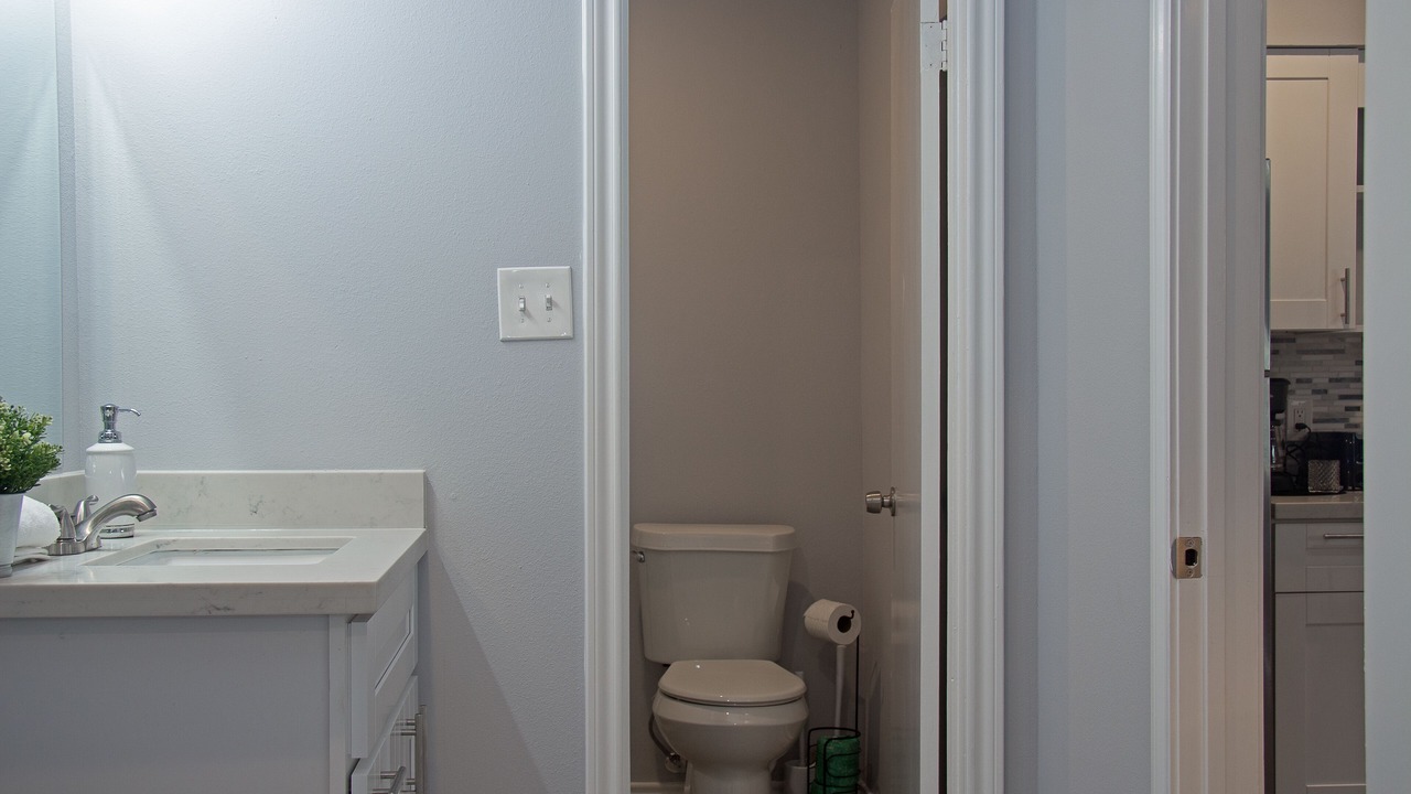 Photo of Bathroom in Neartown