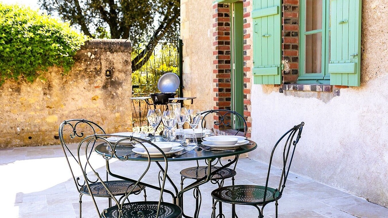 Photo of Outdoor in Nazelles-Negron