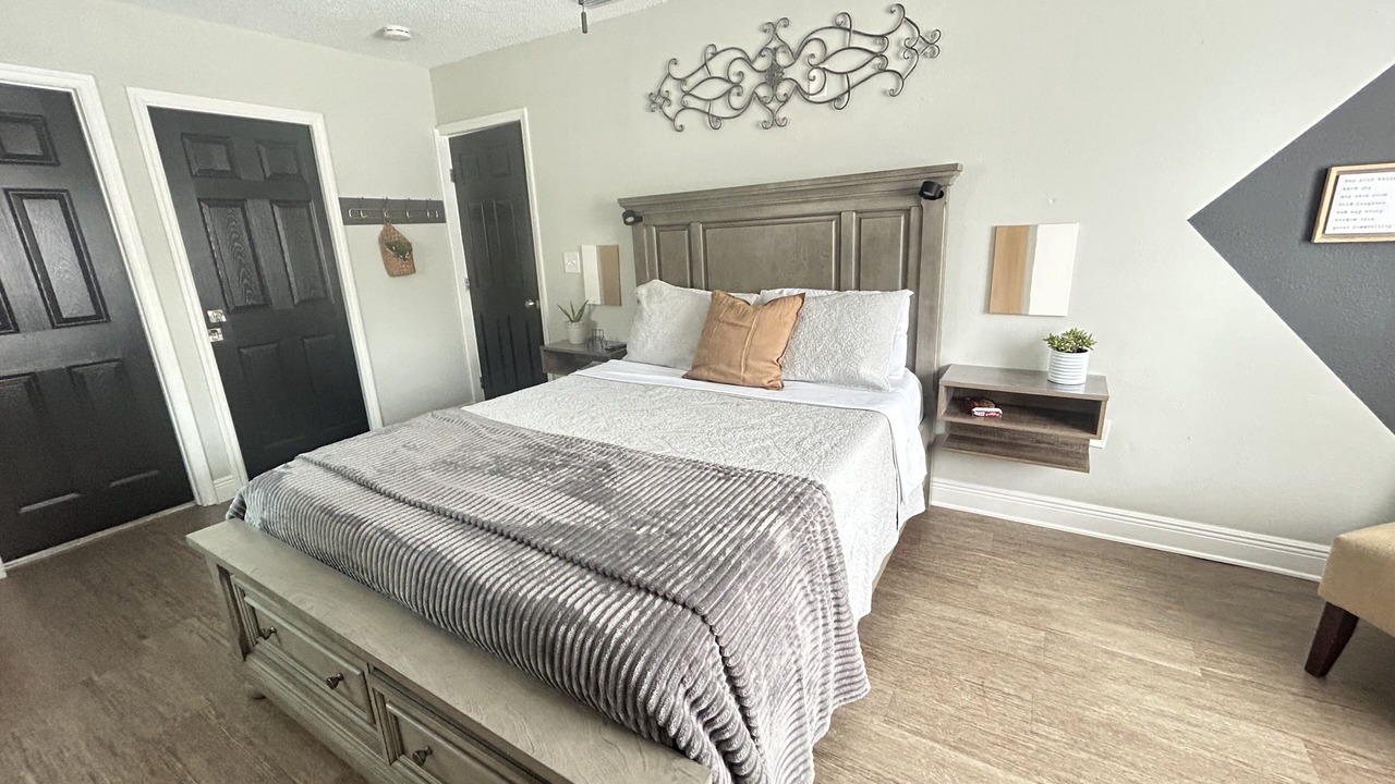 Photo of Bedroom in East Tampa