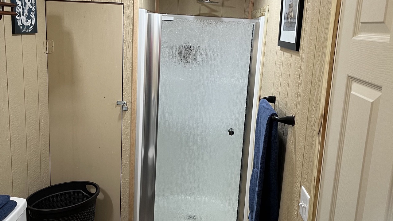 Photo of Bathroom in Commerce
