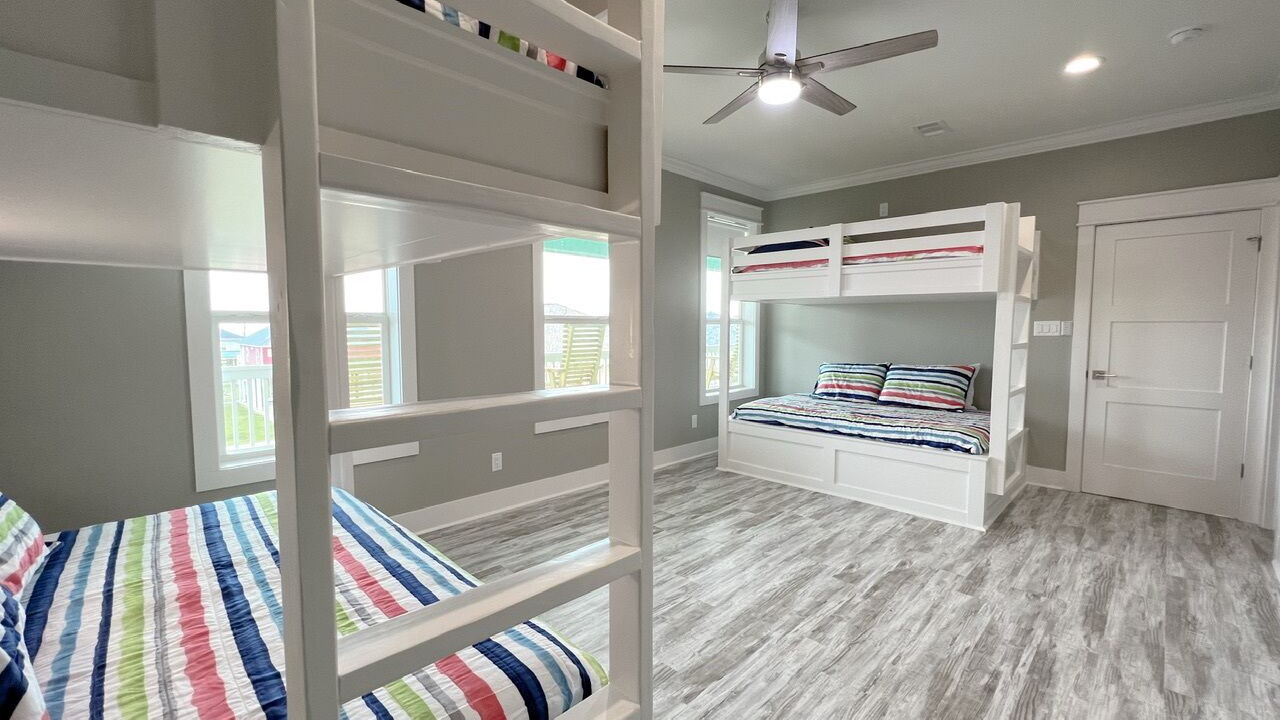 Photo of Bedroom in Crystal Beach