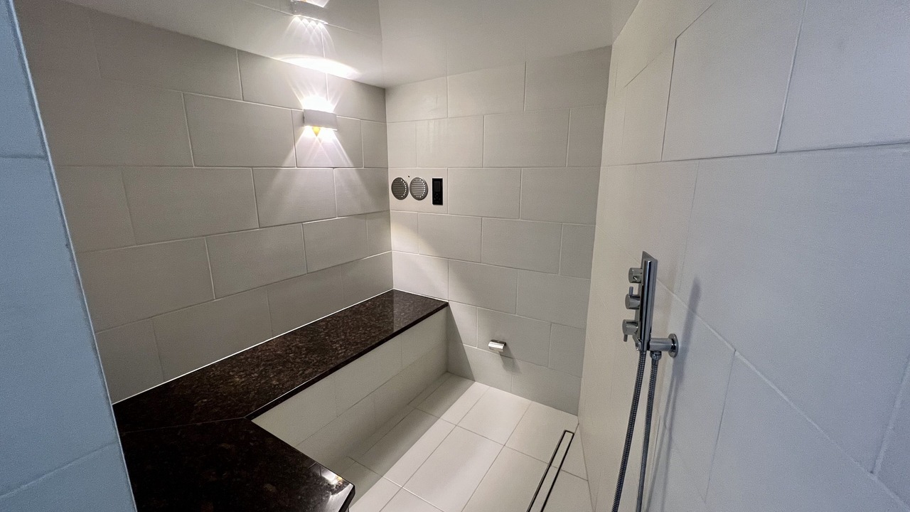 Photo of Bedroom in Holestone Moor