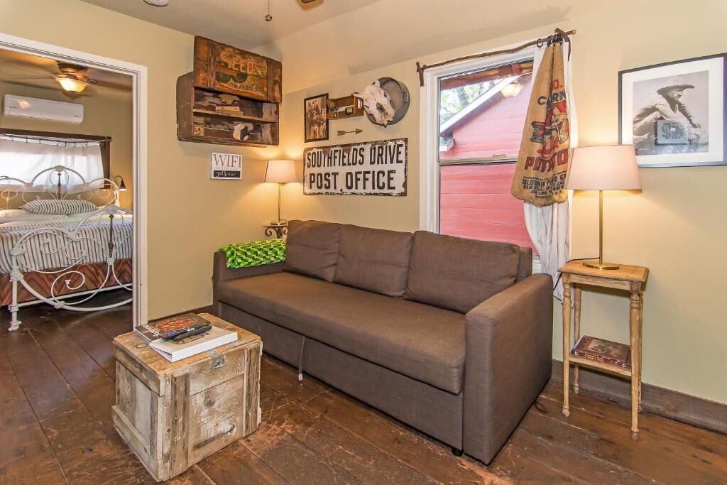 Photo of Livingroom in Foresthill