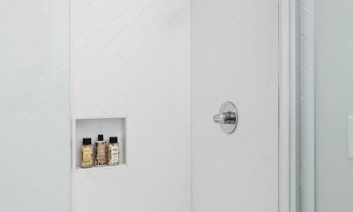 Photo of Bathroom in Meridian-Kessler