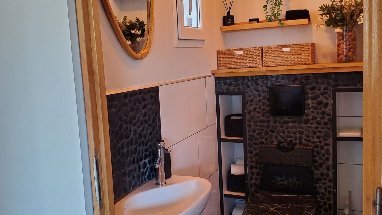 Photo of Bathroom in Pia