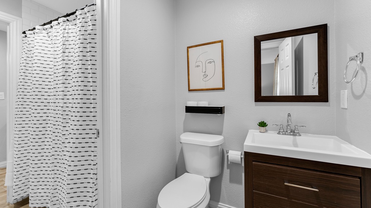 Photo of Bathroom in Farmers Branch
