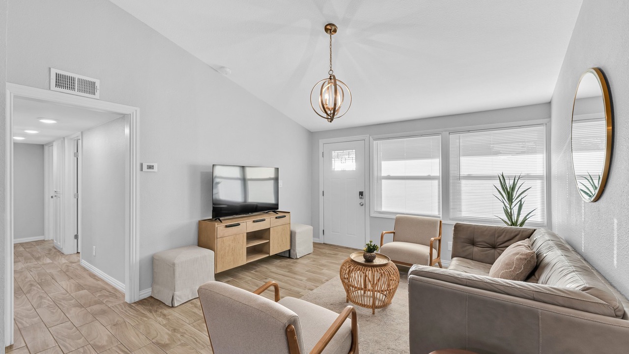 Photo of Bedroom in Farmers Branch