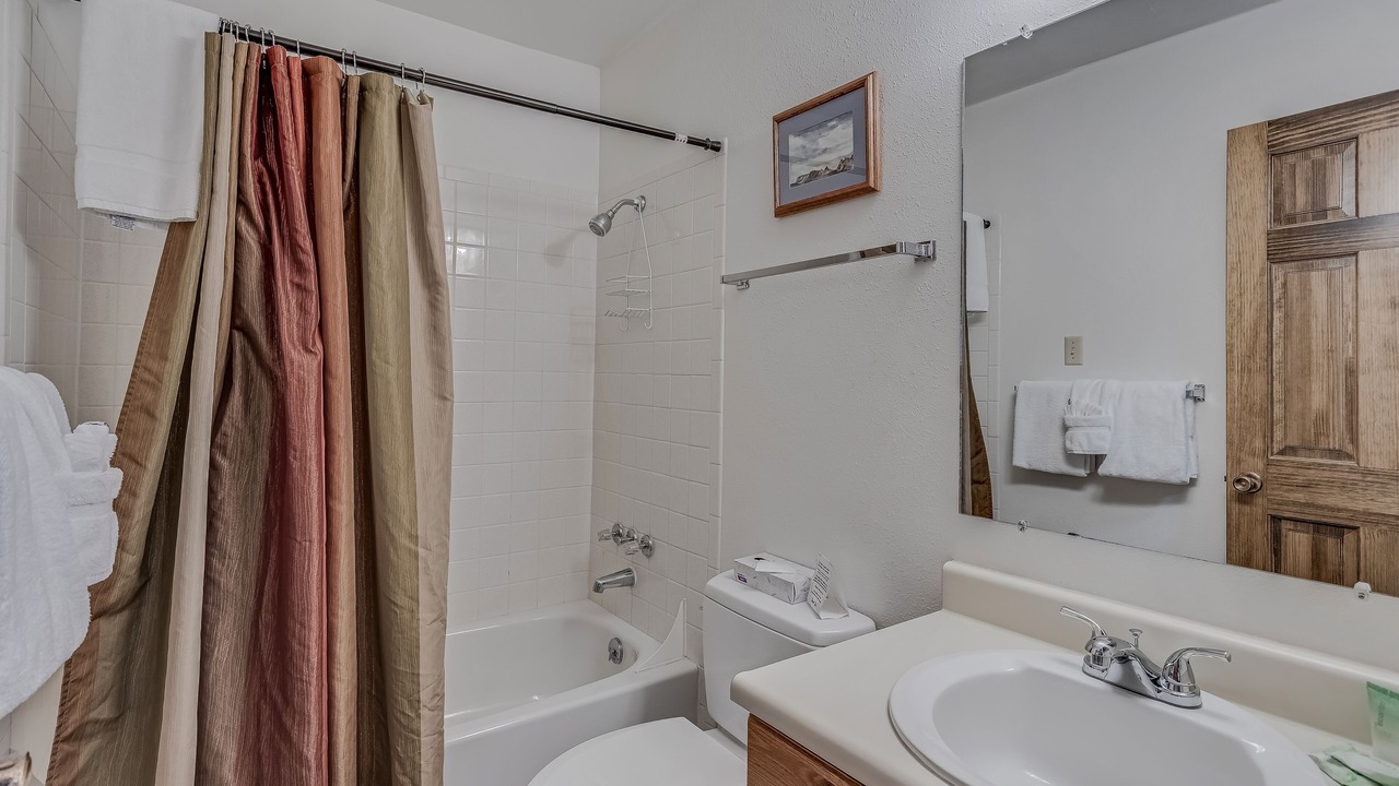 Photo of Bathroom in Clark