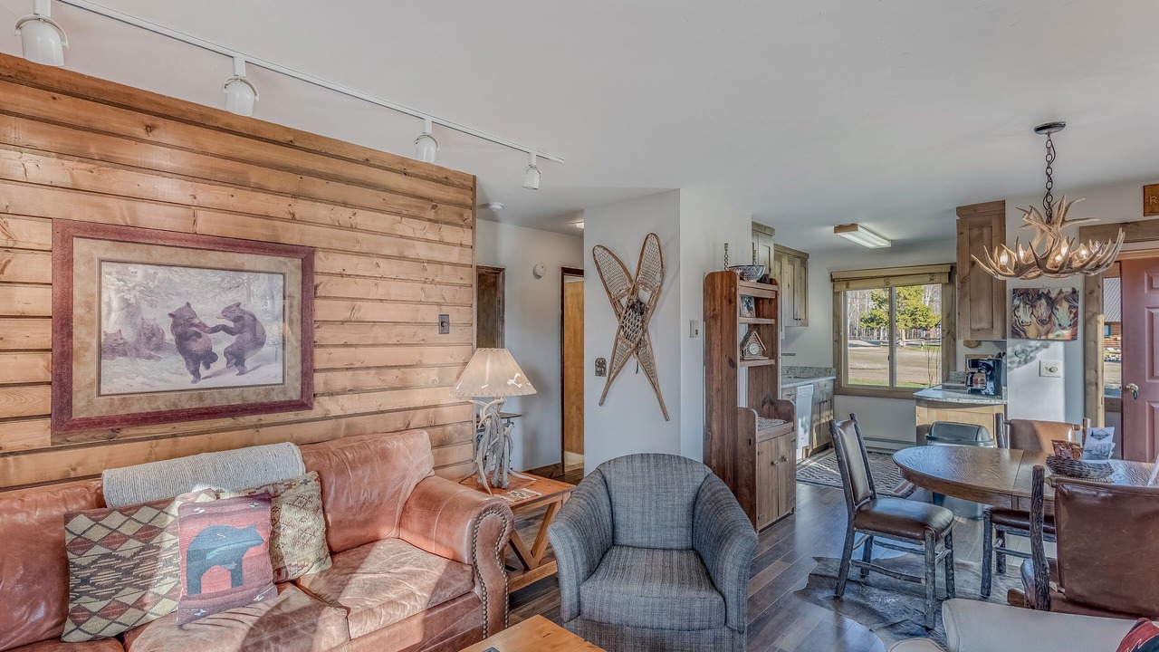 Photo of Livingroom in Clark