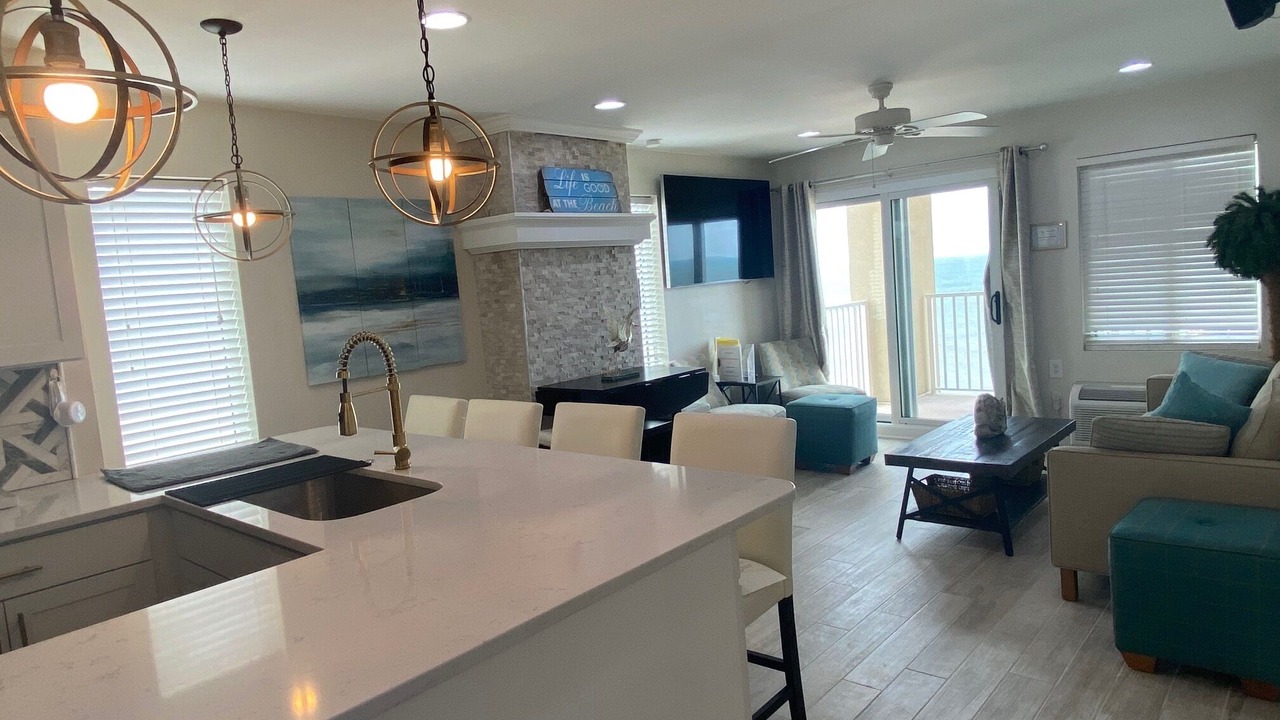 Photo of Livingroom in Northeast Virginia Beach