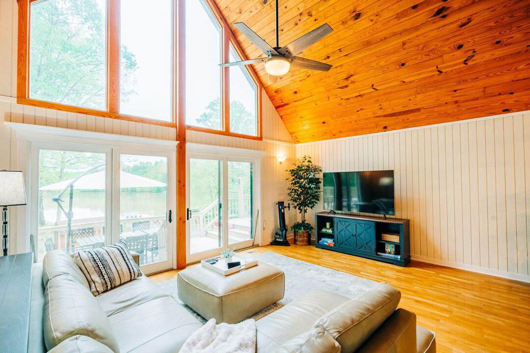 Photo of Livingroom in Louisa
