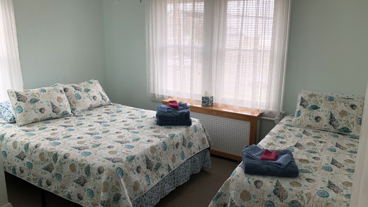 Photo of Bedroom in Willoughby Spit
