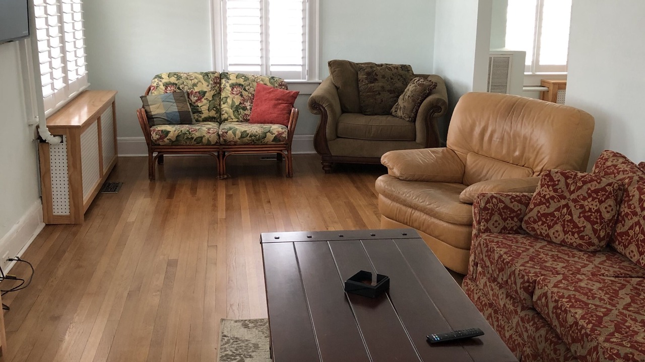 Photo of Bedroom in Willoughby Spit
