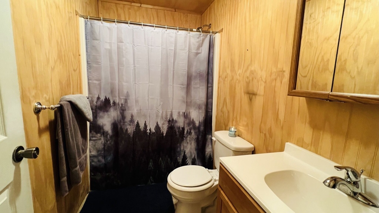 Photo of Bathroom in Dallas County
