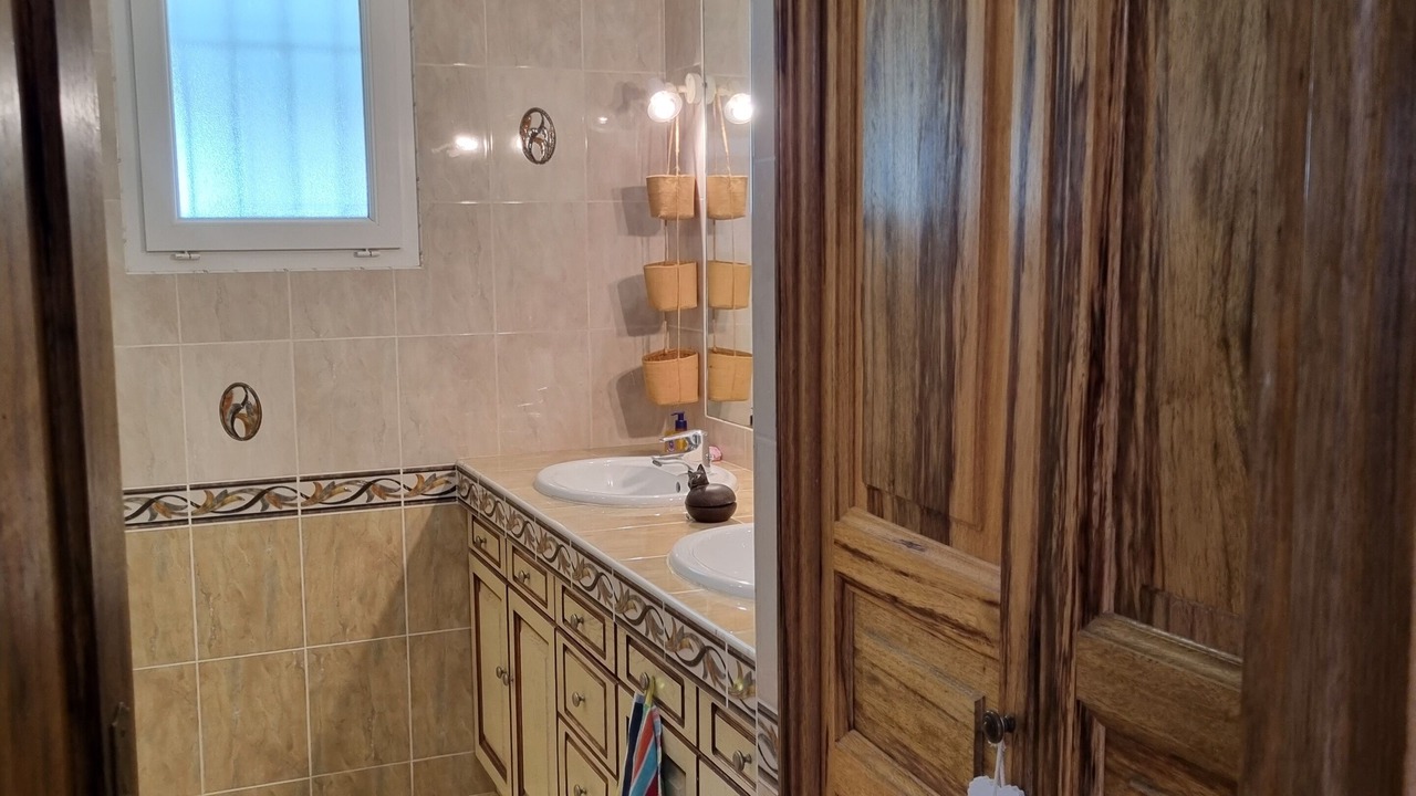 Photo of Bathroom in Saint-Michel-l'Observatoire