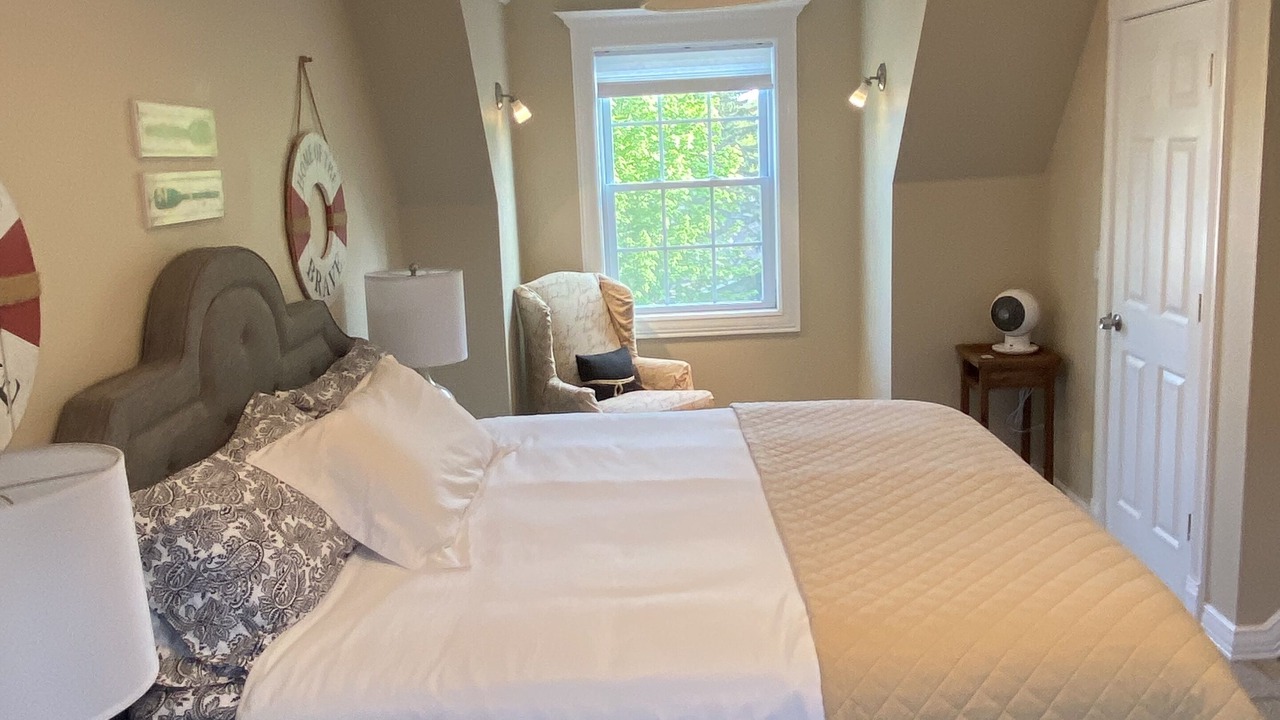 Photo of Bedroom in Bellaire