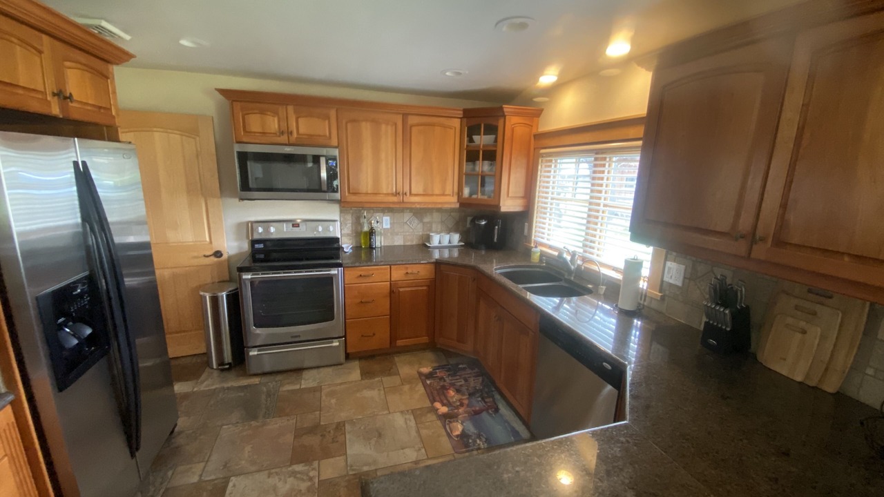 Photo of Kitchen in Roseburg