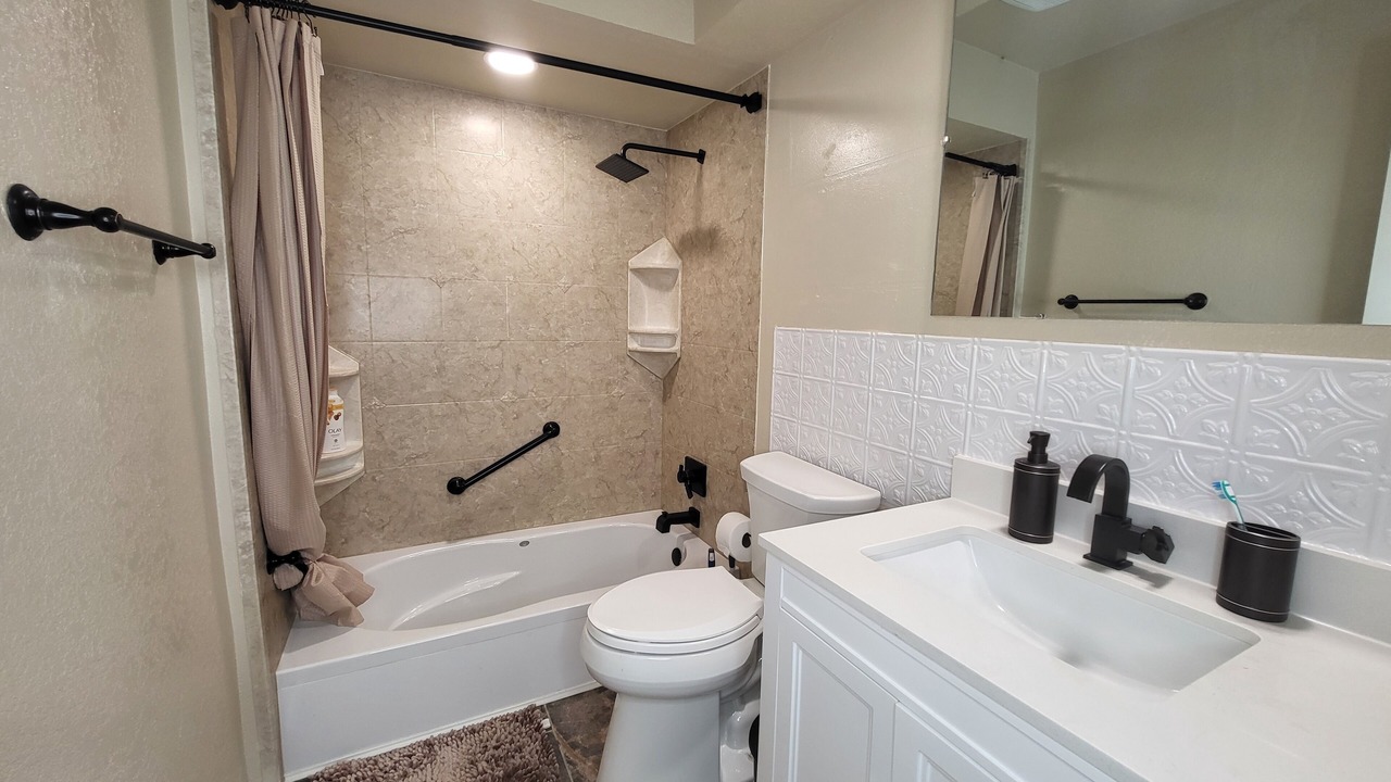 Photo of Bathroom in Midwest City