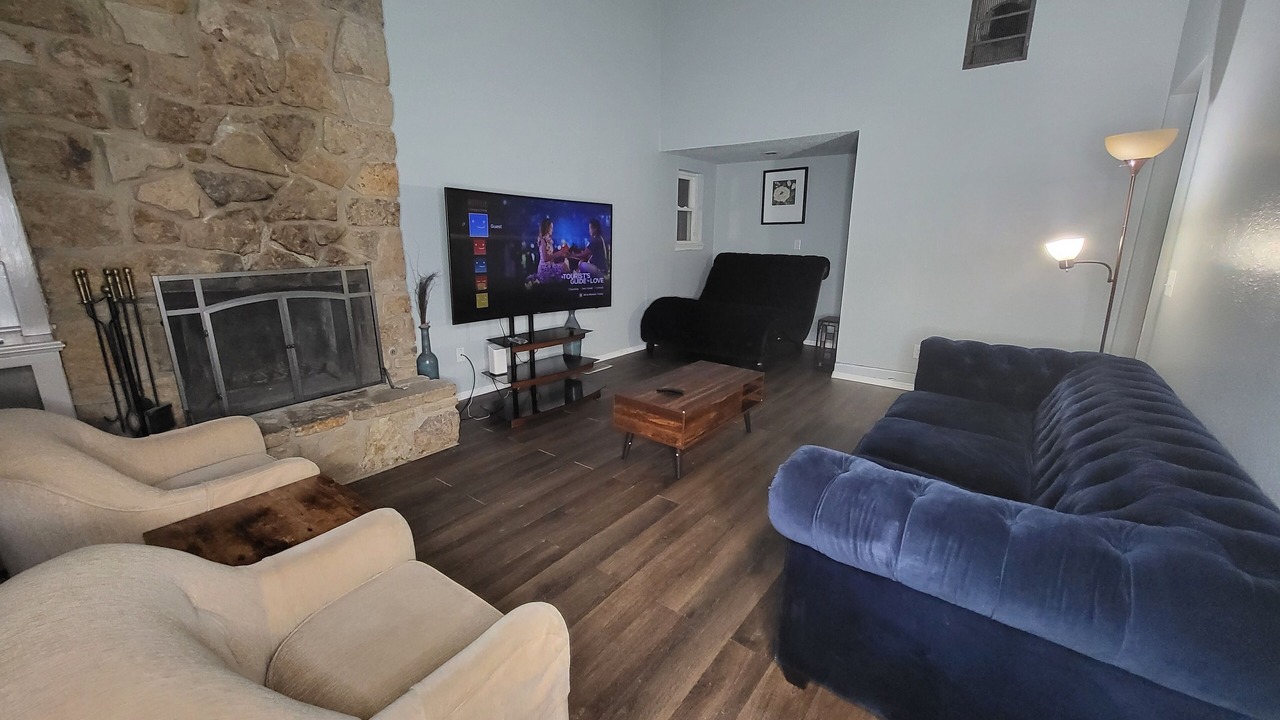 Photo of Livingroom in Midwest City