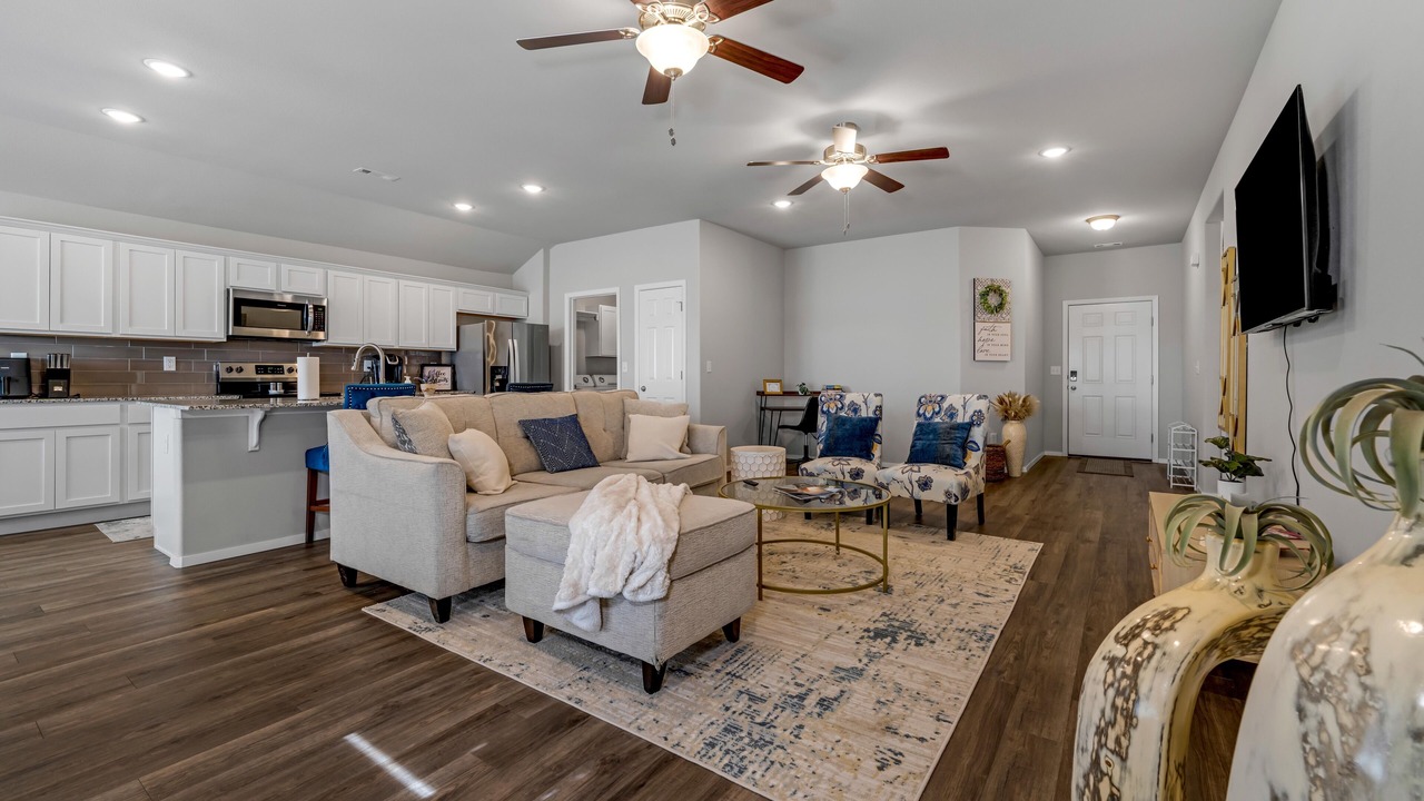Photo of Livingroom in Lowell