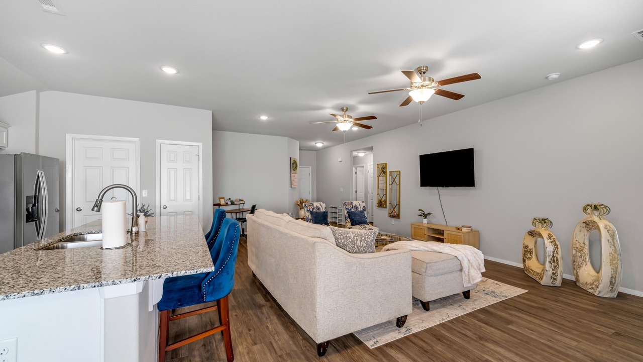 Photo of Livingroom in Lowell