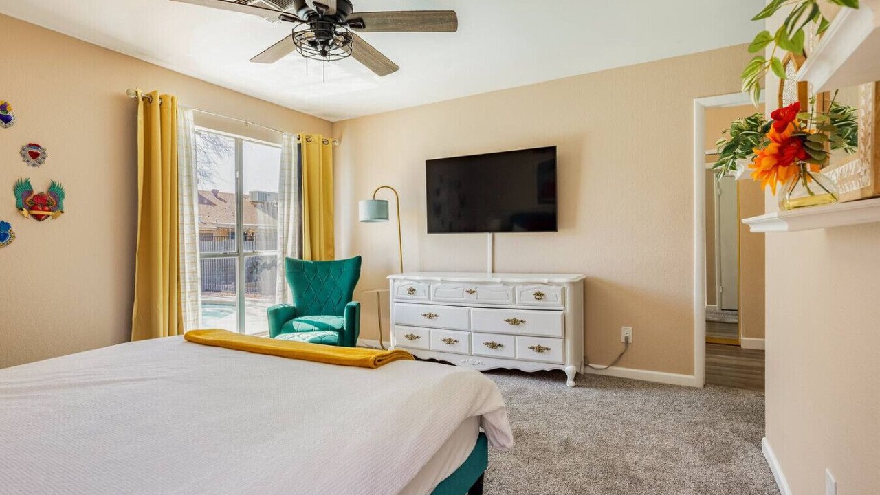 Photo of Bedroom in Glendale