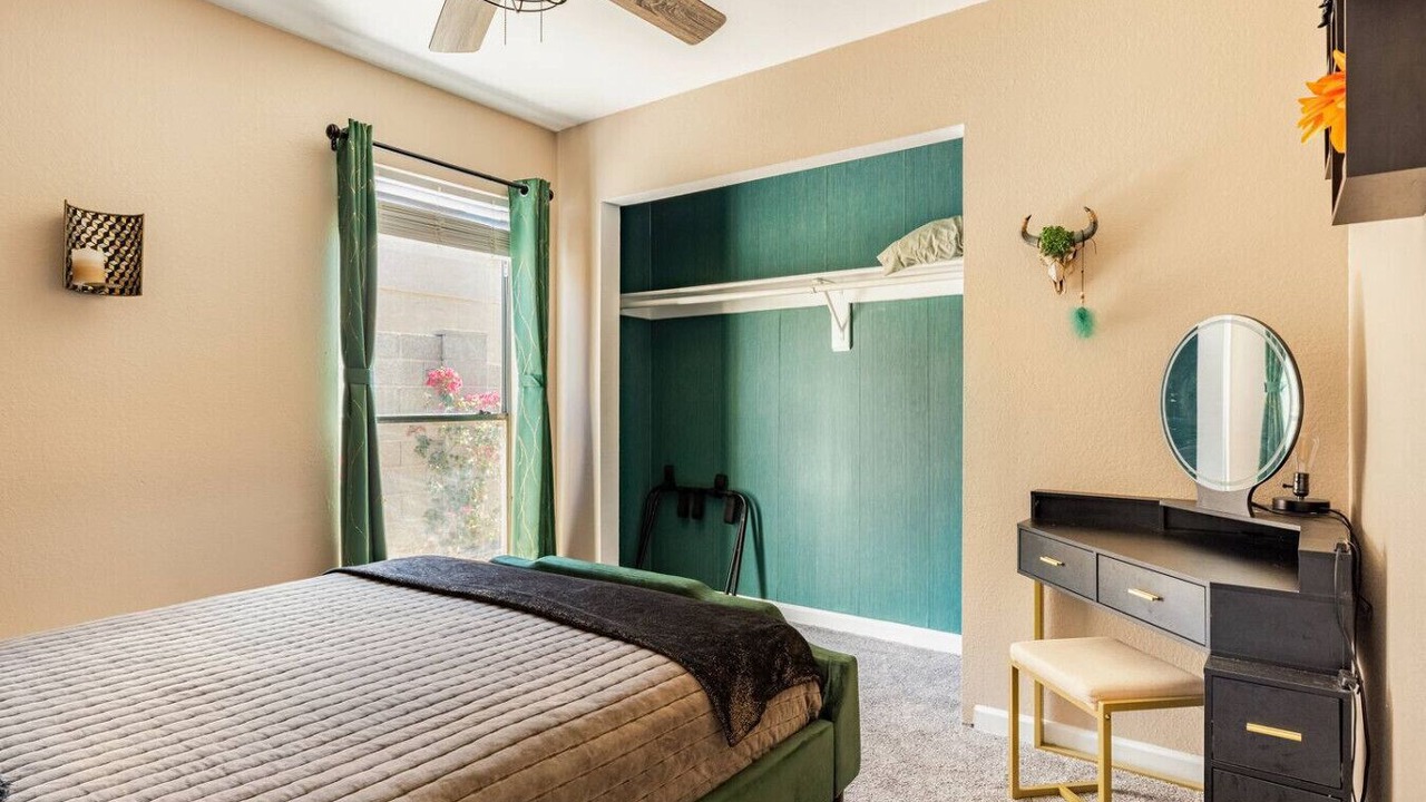Photo of Bedroom in Glendale