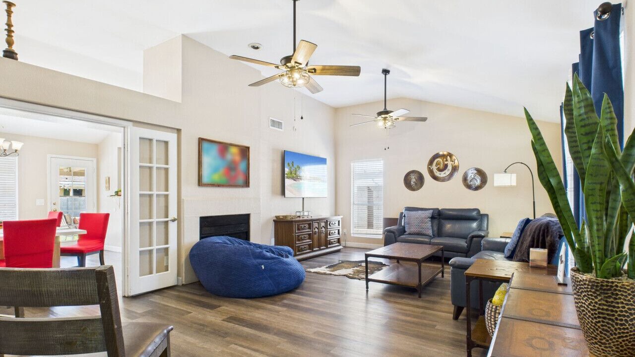 Photo of Livingroom in Glendale