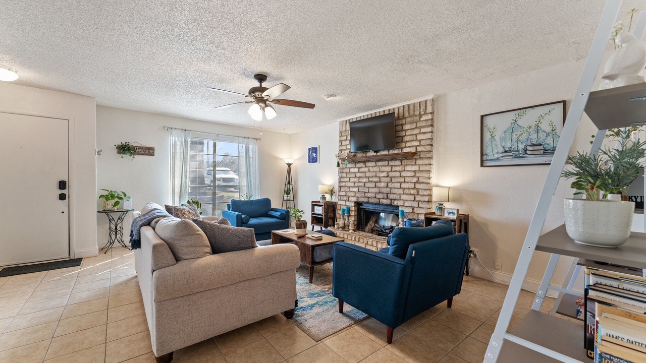 Photo of Livingroom in Lake Brownwood