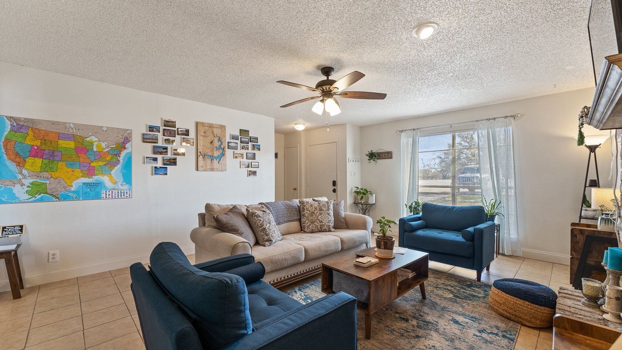 Photo of Livingroom in Lake Brownwood