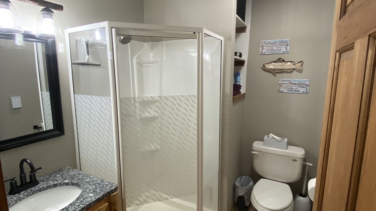 Photo of Bathroom in Marenisco