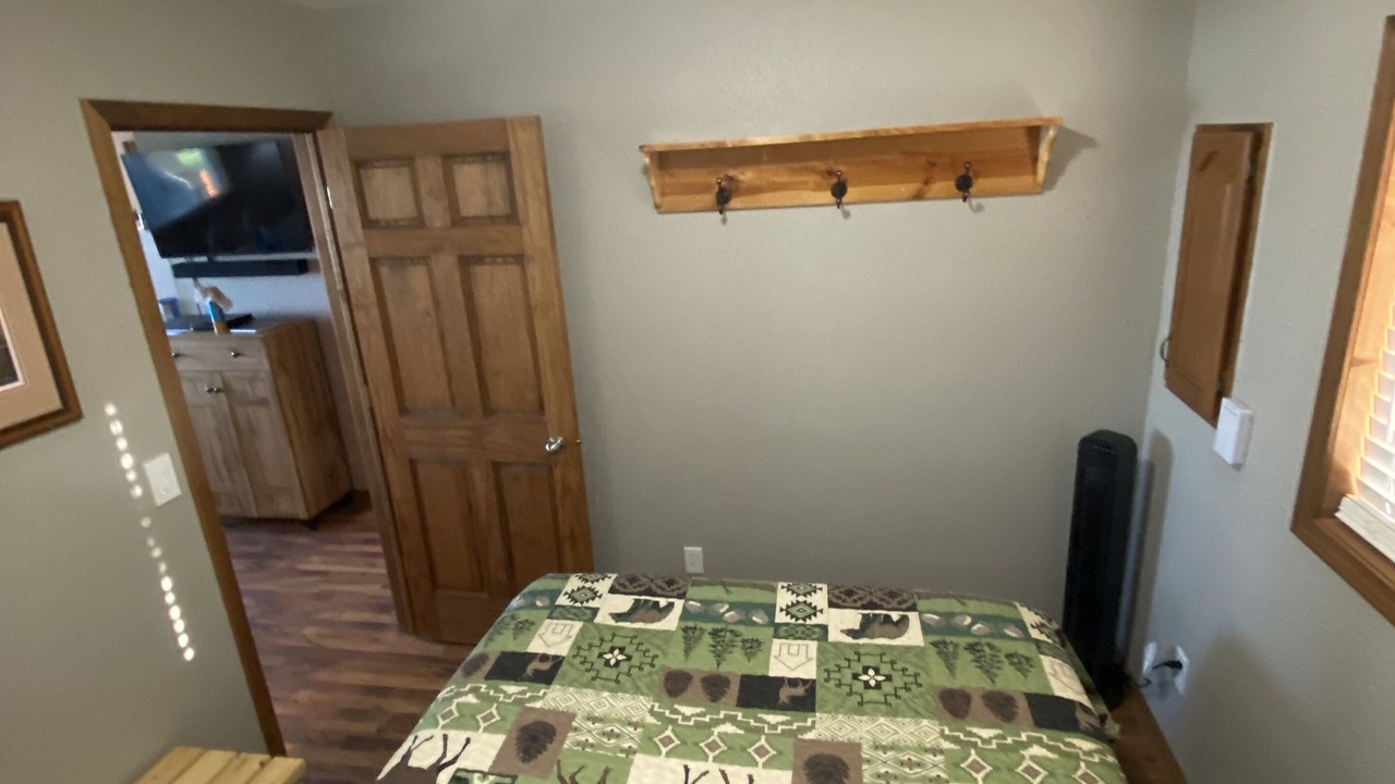 Photo of Bedroom in Marenisco