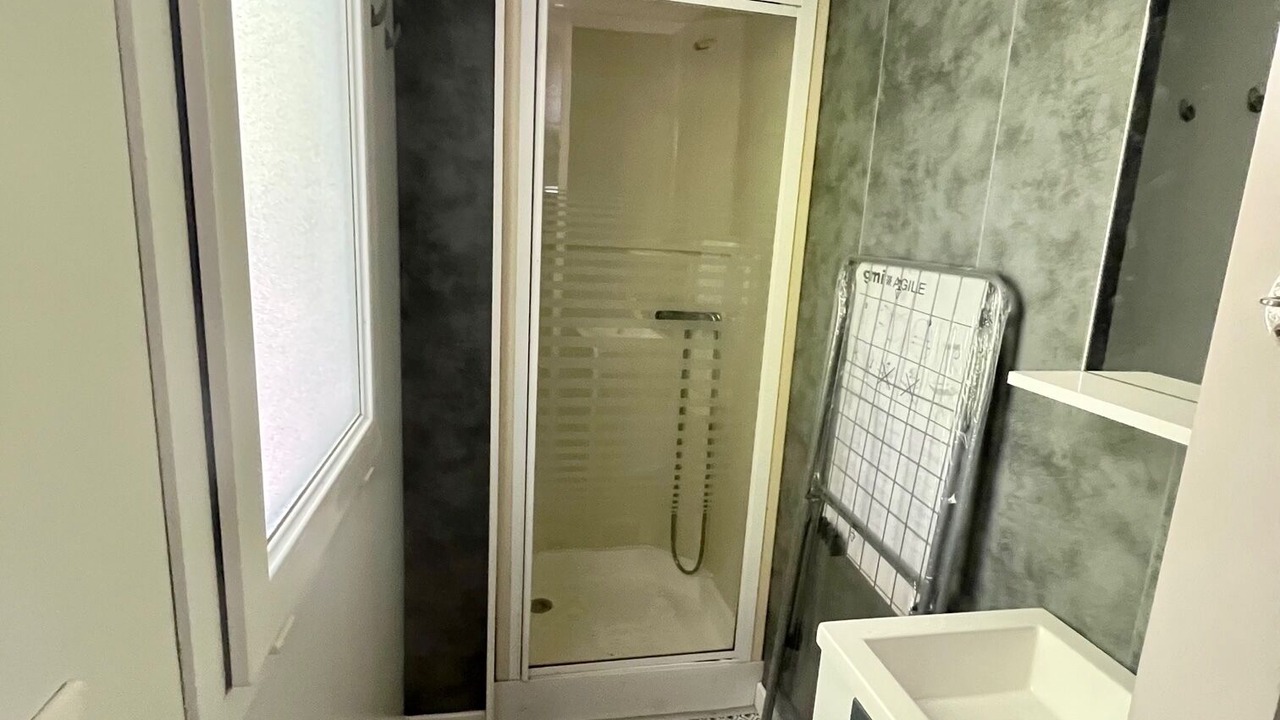 Photo of Bathroom in Bedarrides