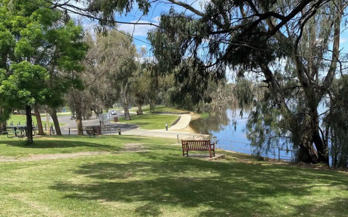 Photo of Others in Gol Gol