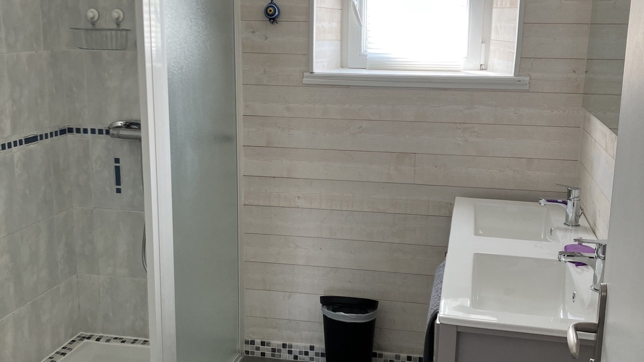 Photo of Bathroom in Ploulech