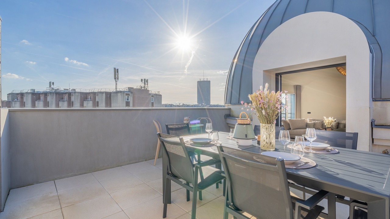 Photo of Patio Balcony in Quartier de la Plaine-de-Monceaux