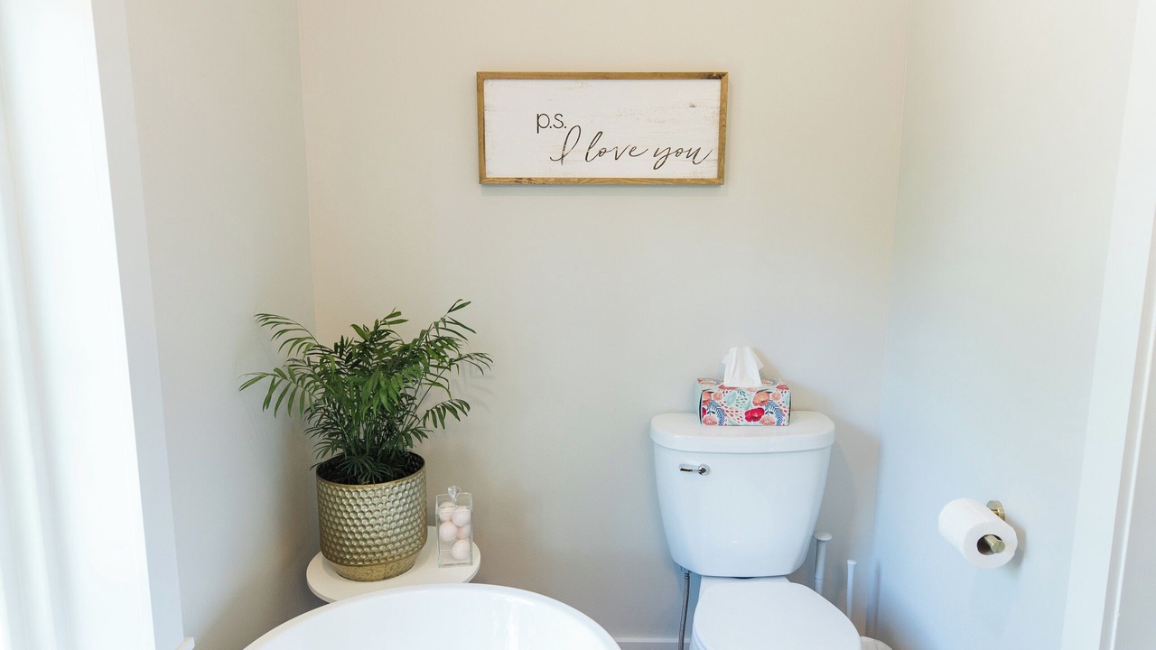Photo of Bathroom in Lake Forest Estates