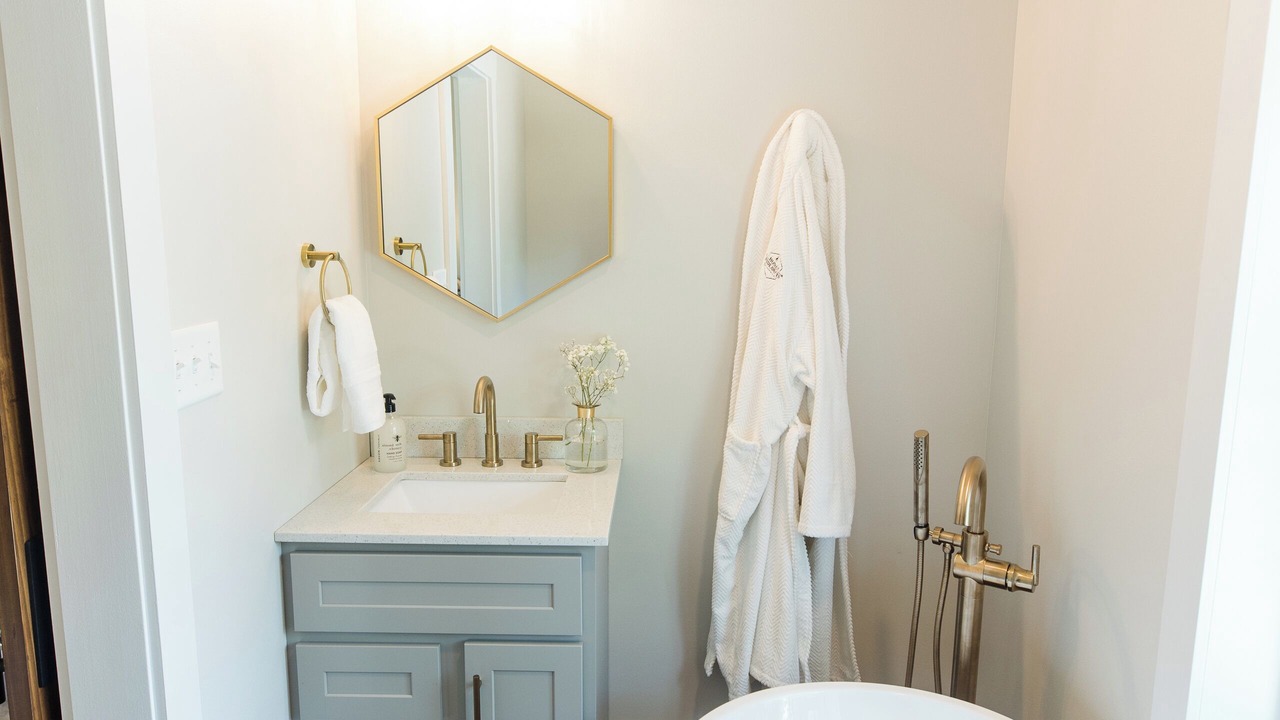 Photo of Bathroom in Lake Forest Estates