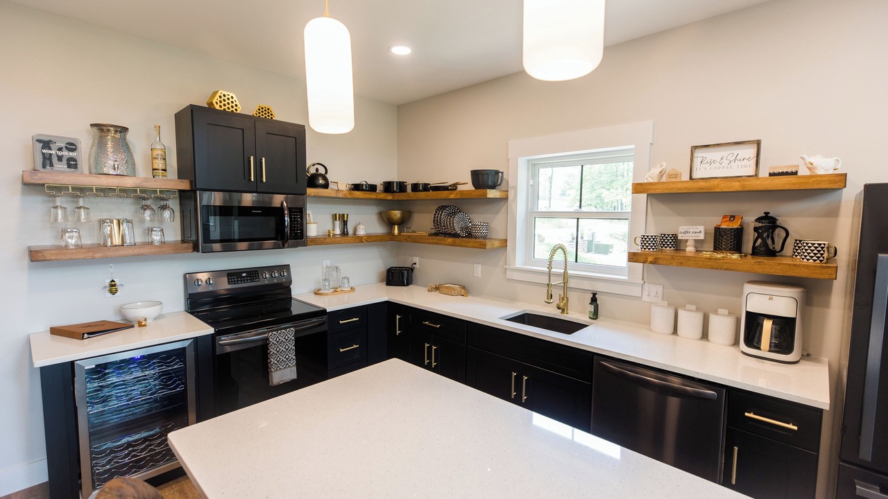 Photo of Kitchen in Lake Forest Estates